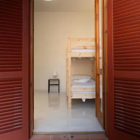 Nyaraló Casa Leo *