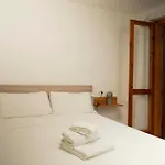 Casa Leo